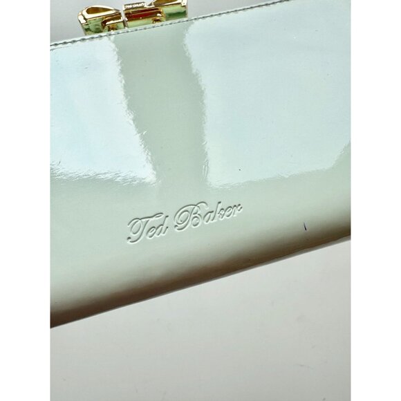 TED BAKER Pezie Popper Mint Green Patent Leather Crystal Bow Matinee Wallet - Picture 4 of 15